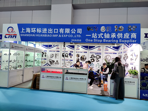 CNR has welcomed many domestic and foreign customers on the first day of the exhibition