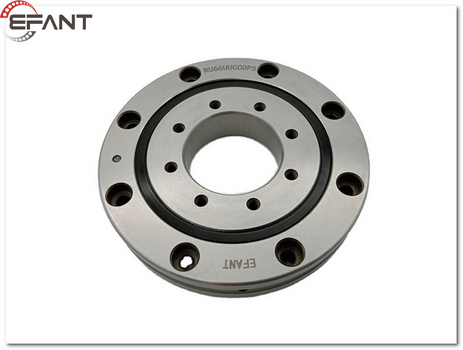 When bearings are used in low-temperature environments, is the clearance of the bearings positive or negative when leaving the factory?