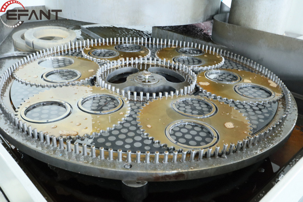 12 sets of RB1001601 cross roller bearings are undergoing flat grinding