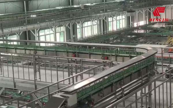 HENGJIU supports all the chains and belts for the 60000BPH beer production line