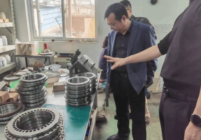 Luoyang Institute of Technology and Xinkai Bearing Technology explore new paths for school-enterprise cooperation