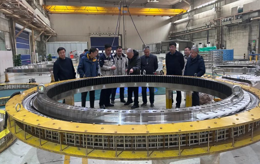 ZWZ R&D and Application of Hub-Drive Planetary Transmission Bearings for Large Mining Trucks Wheel Systems Wins Second-Level National Award