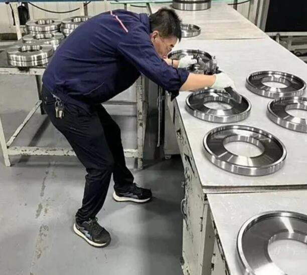 NXZ has successfully delivered a batch of high-end thrust tapered roller bearings