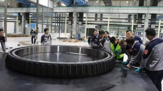 ZWZ First Sample Set of Spindle Bearings for Offshore Wind Turbines Has Passed Acceptance Inspection