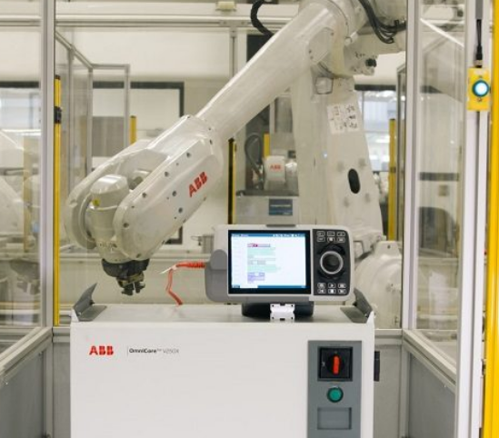 ABB Robotics Extends No-Code Programming Software to Industrial Robots