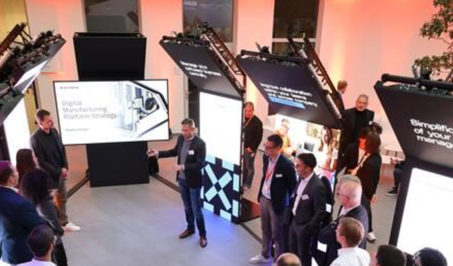 KUKA Demonstrates Latest Digital Solutions