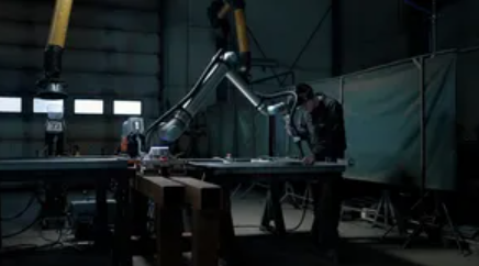 Universal Robots Unveils UR8 Long Cobot
