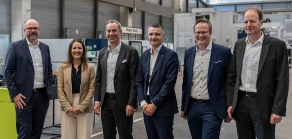Siemens and Trumpf Partner to Accelerate Digital Manufacturing and AI Readiness