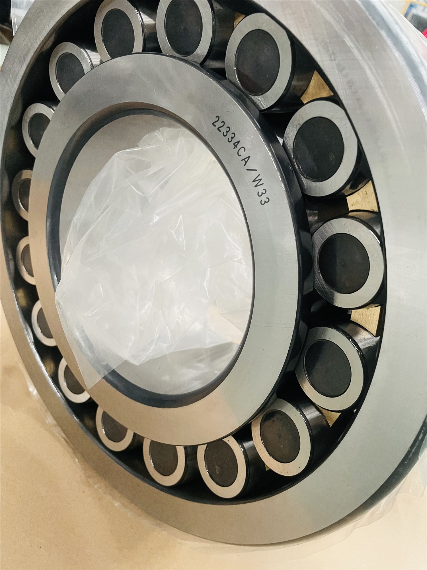 Double row spherical roller bearing 22334