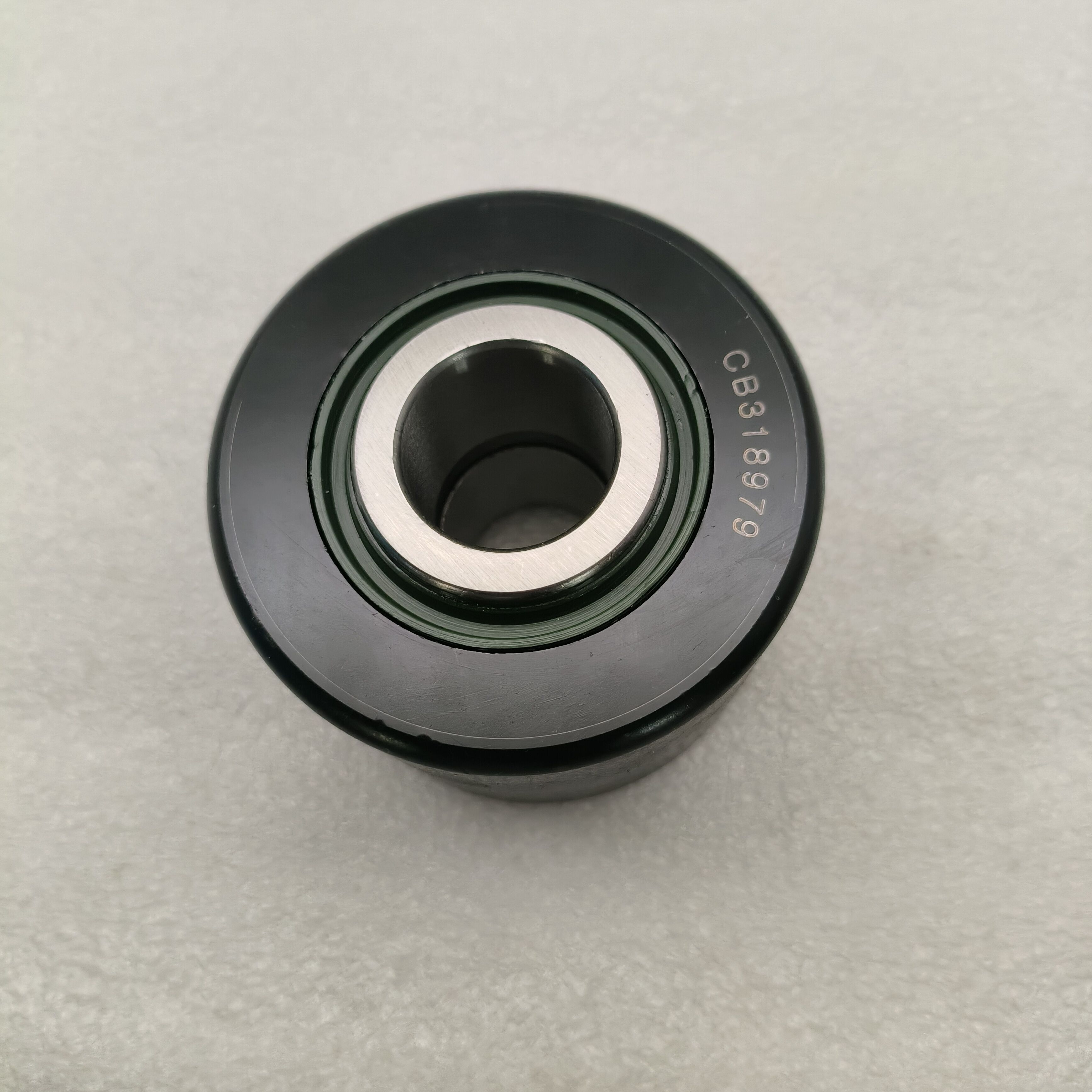 CB318979 Cam Follower Roller Bearing