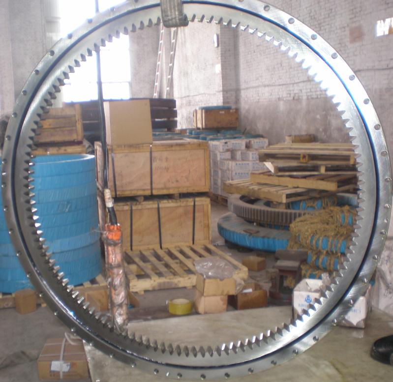 cross roller slewing bearing