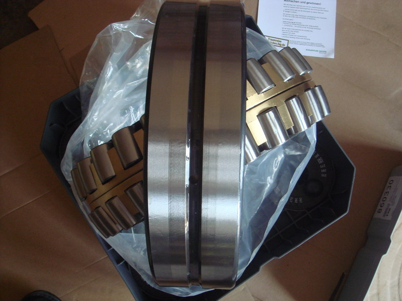 Spherical roller bearing