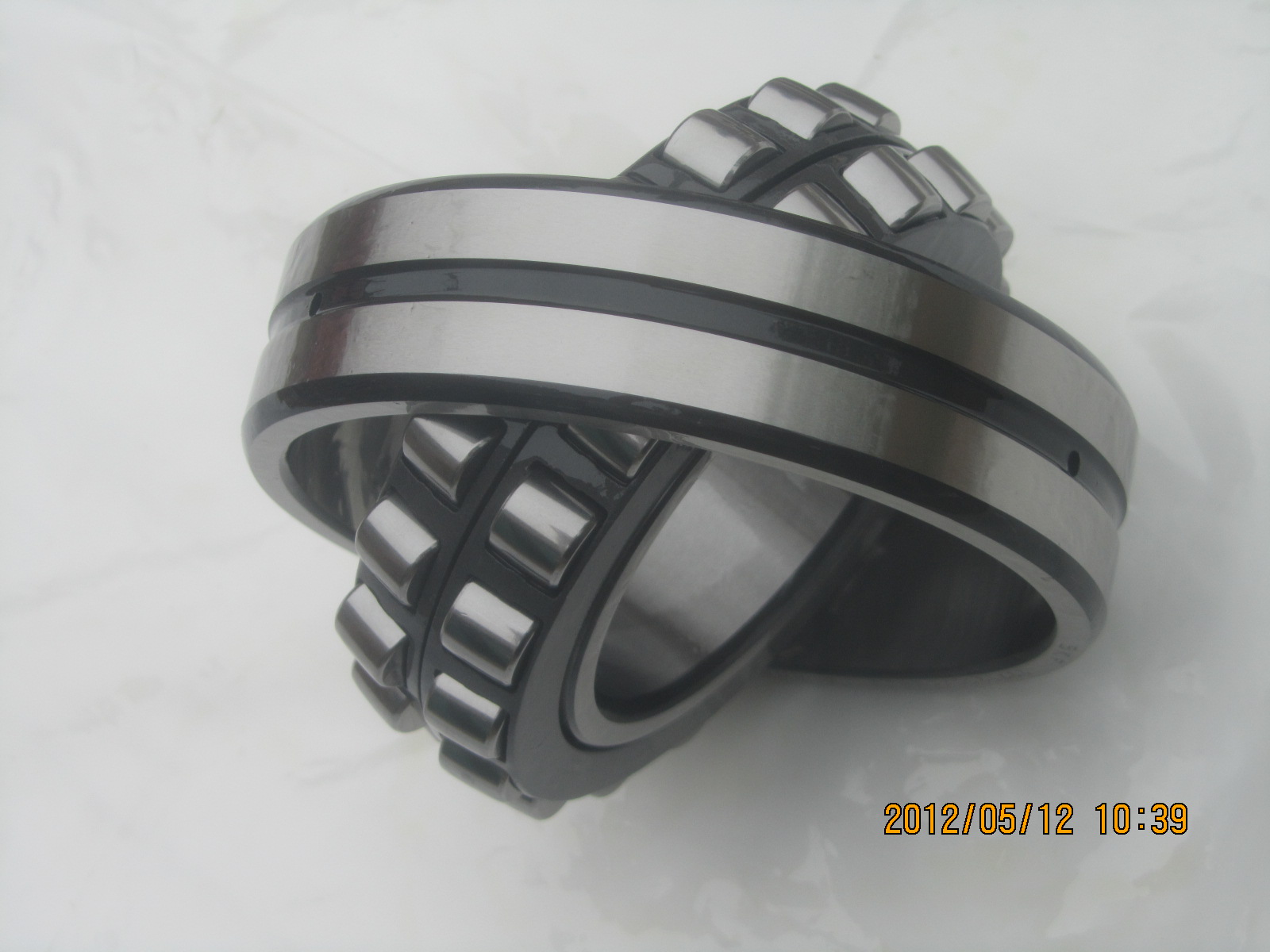 22212 CCW33 spherical roller bearing